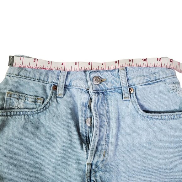 H&M Denim Shorts Size 2 Light blue rawcut hem high-waisted Distressed 5 pockets - Picture 5 of 9